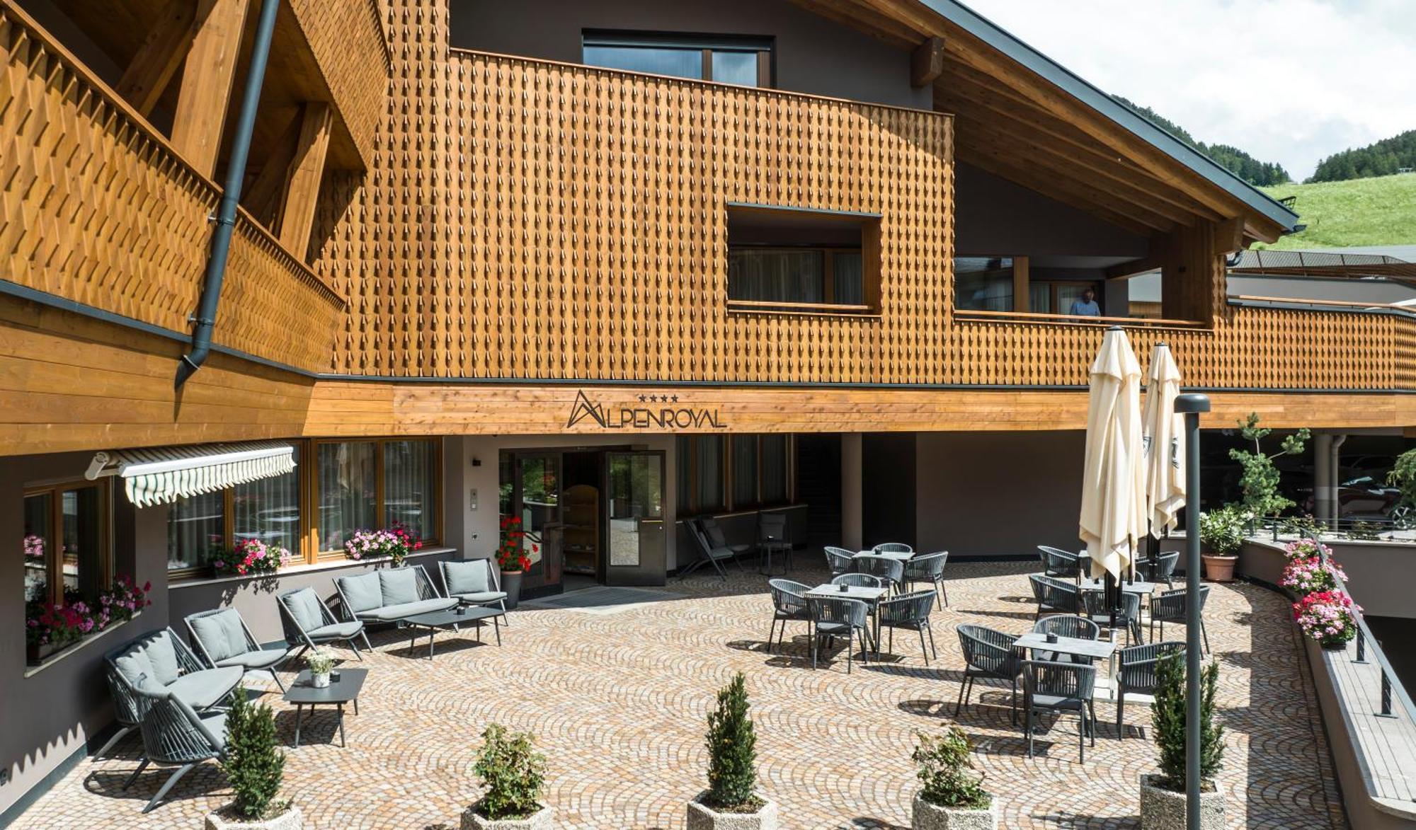 Hotel Alpenroyal Castelrotto Extérieur photo